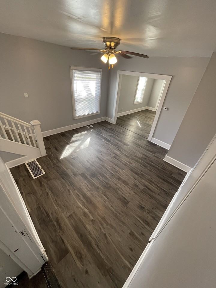 93 S 5th Ave - Photo 5 of 16