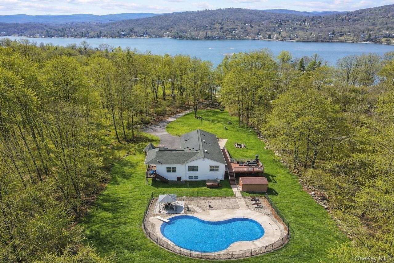 10 Vernon Dr - Photo 2 of 42