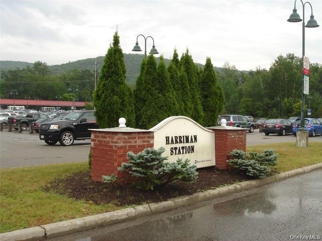 13 Lake St Apt 205 - Photo 4 of 6