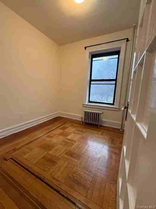 214 E Mosholu Pkwy S Apt 3 - Photo 4 of 9
