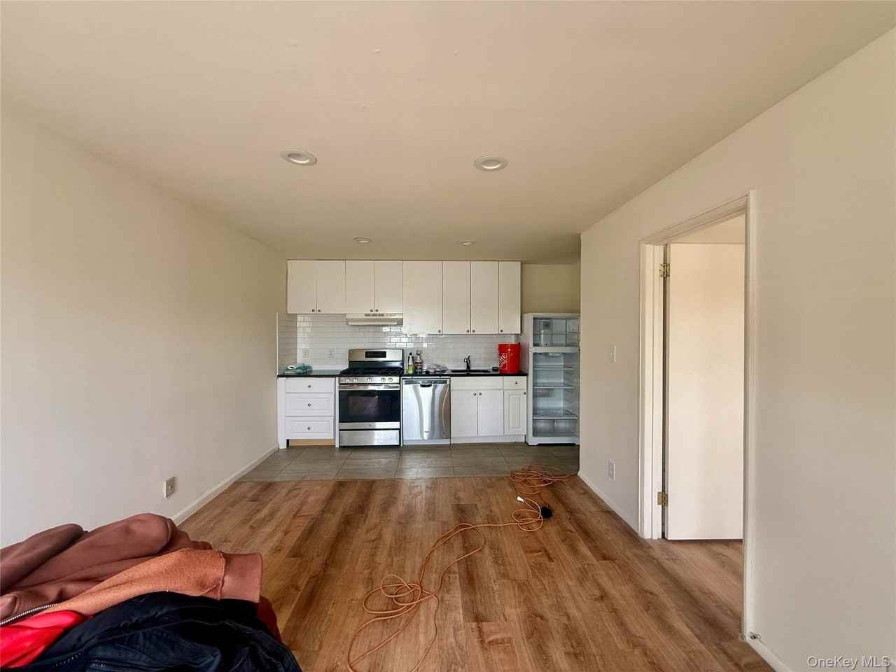 765 Shore Rd #S - Photo 4 of 13