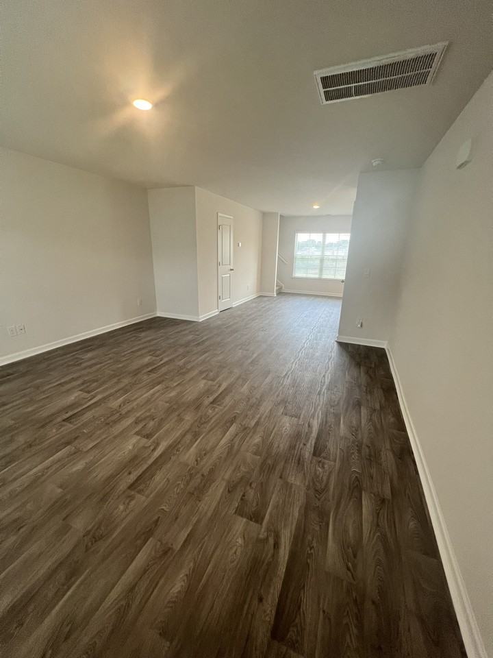 591 Tochi Ct #1 - Photo 4 of 21