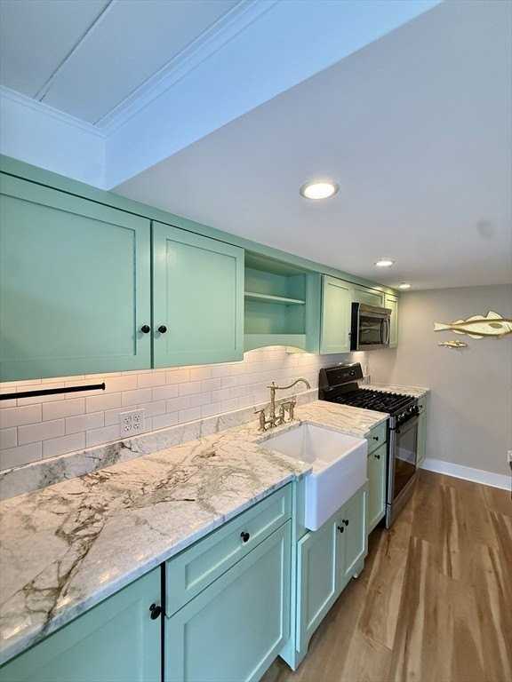 13 Tucker St - Photo 4 of 19