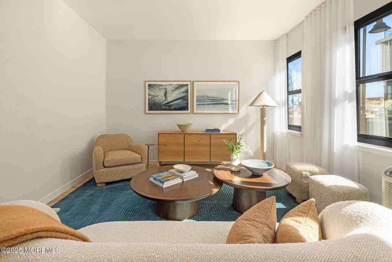 1150 Kingsley St #509 - Photo 6 of 8
