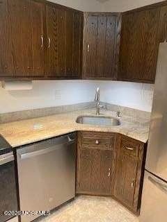 1 Medford Ct - Photo 3 of 13