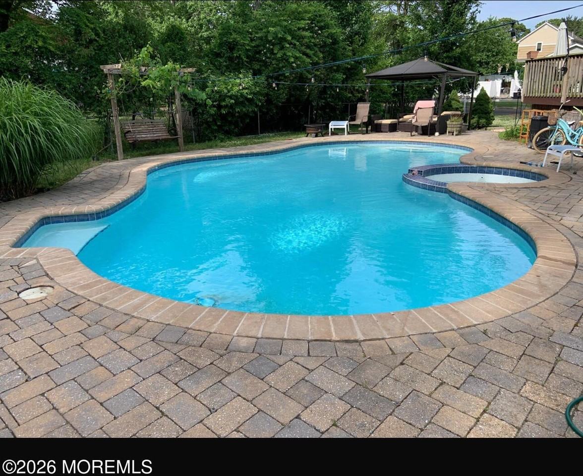 507 Elizabeth St - Photo 6 of 11