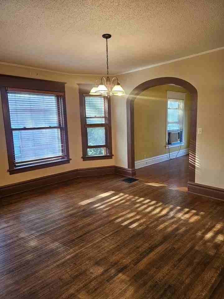 809 W 4th St Unit 0 - Photo 2 of 7