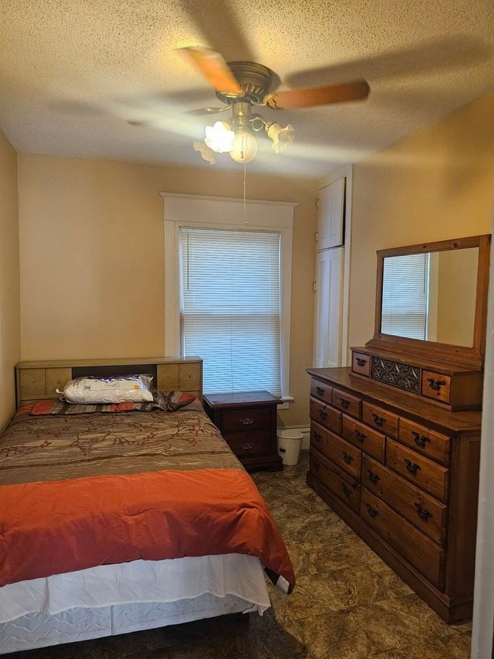 809 W 4th St Unit 0 - Photo 5 of 7