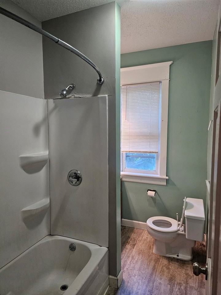 809 W 4th St Unit 0 - Photo 7 of 7