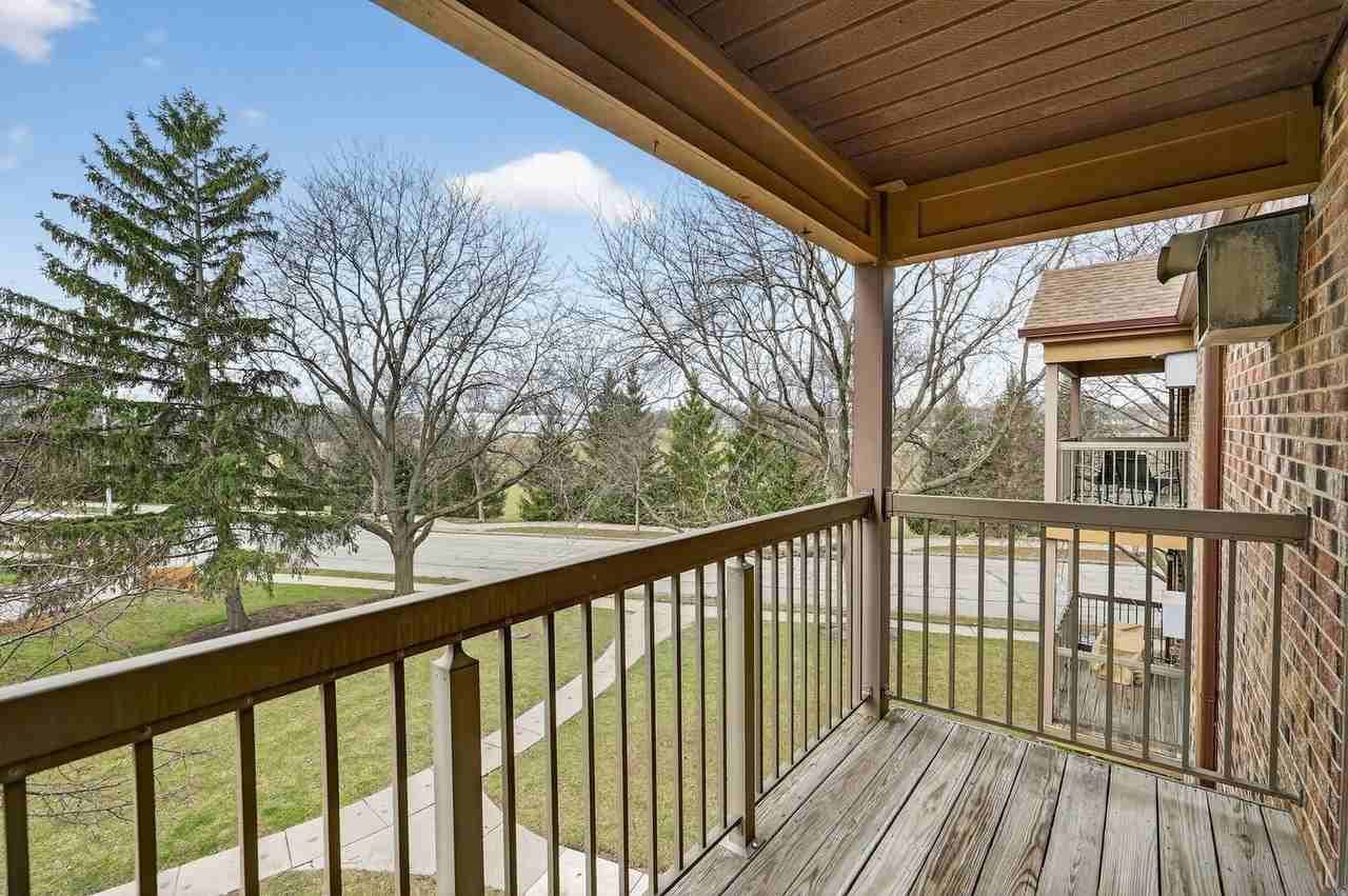 751 S Dwyer Ave Apt F - Photo 3 of 25