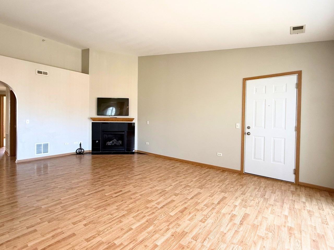 16600 Liberty Cir Unit 3s - Photo 4 of 20