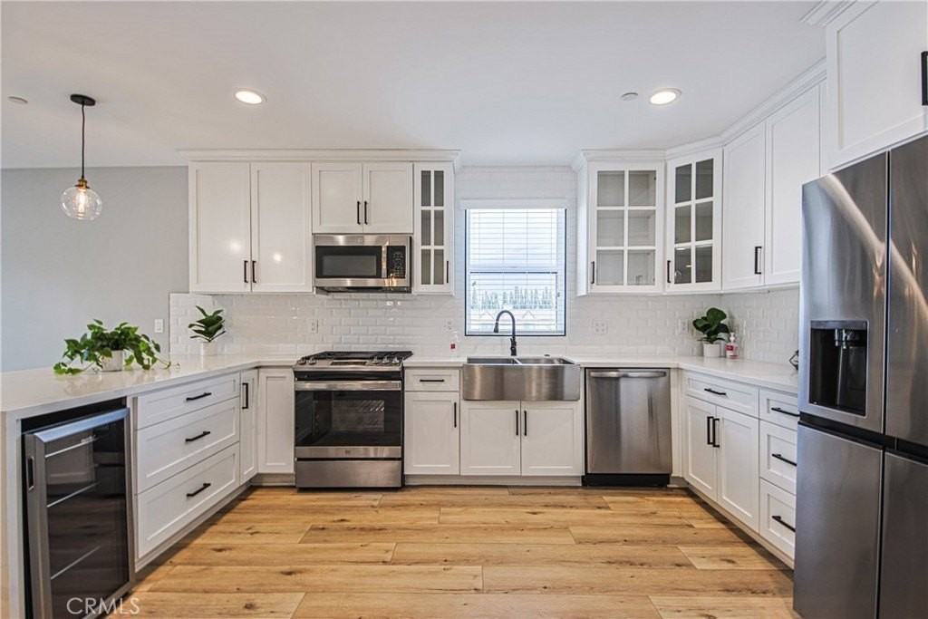 5351 Lexington Ave - Photo 2 of 37