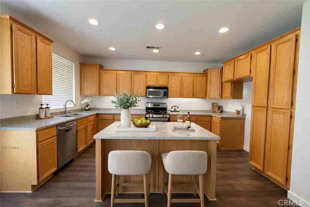 11971 Limestone Ct - Photo 2 of 21