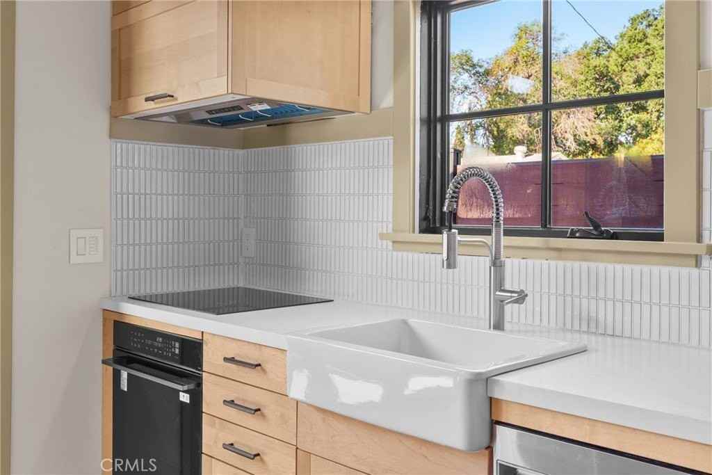 5409 Magnolia Ave - Photo 5 of 21