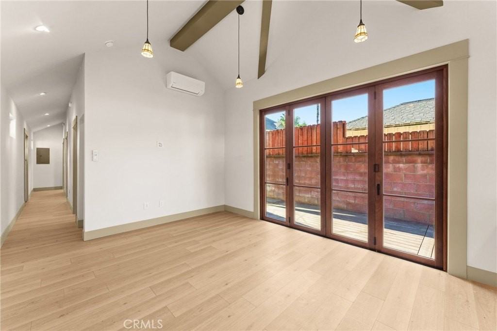 5409 Magnolia Ave - Photo 7 of 21