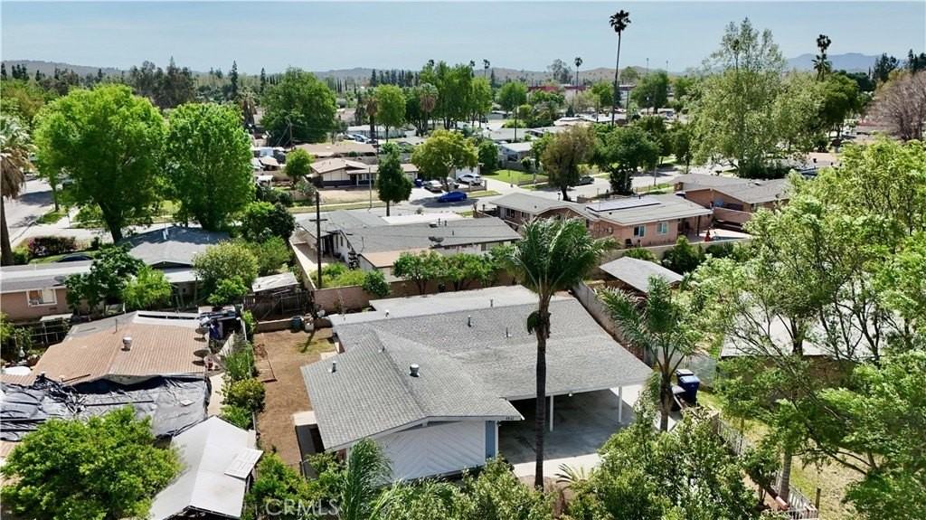 8842 Mentone Pl - Photo 2 of 15