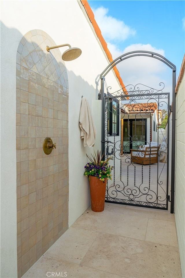 106 Via Cordova - Photo 5 of 50