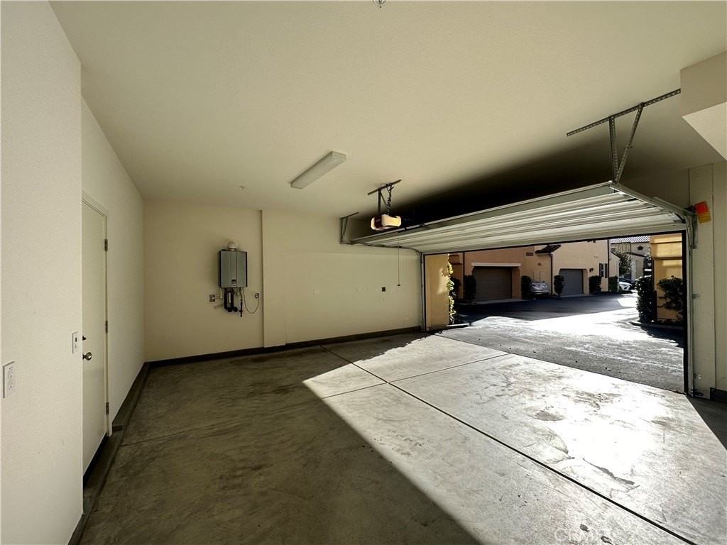 123 Messenger - Photo 4 of 26