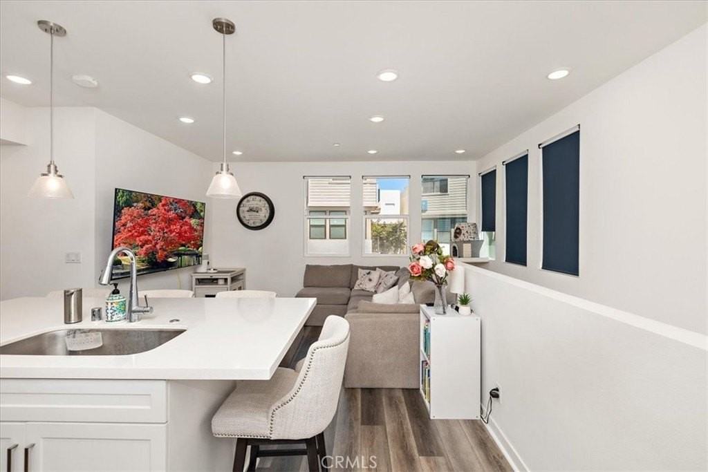 11063 Wander Dr - Photo 4 of 28