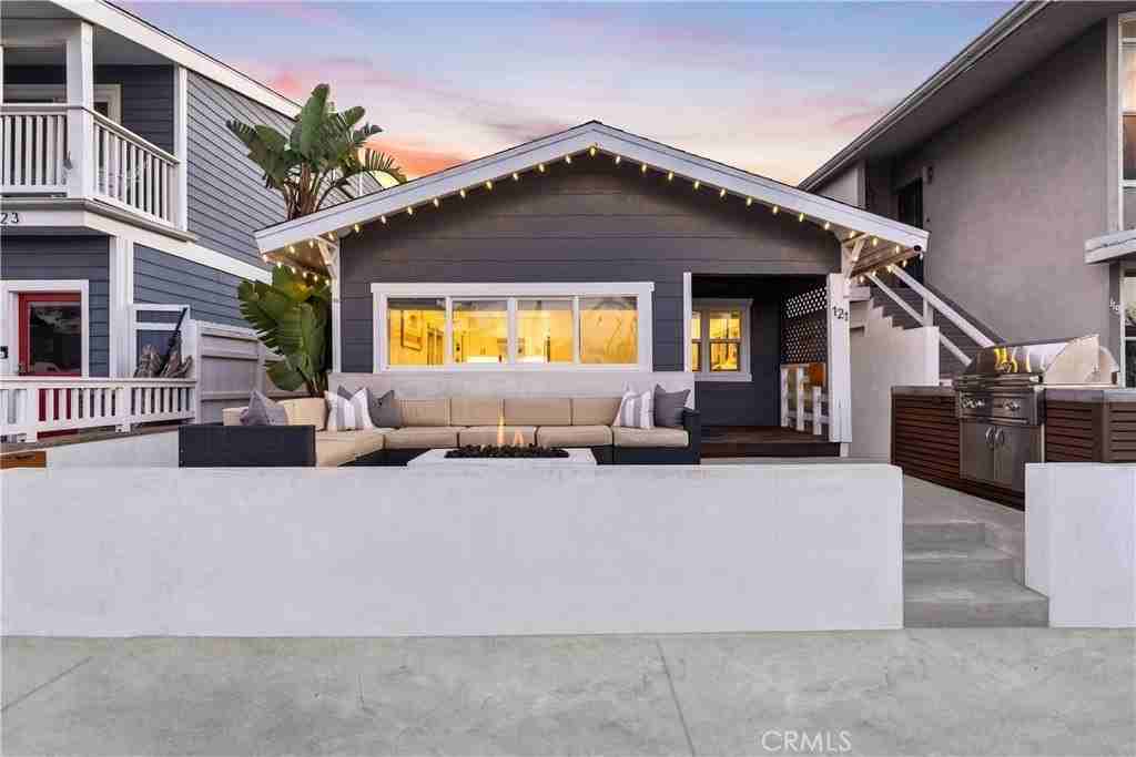 121 E Balboa Blvd - Photo 5 of 22