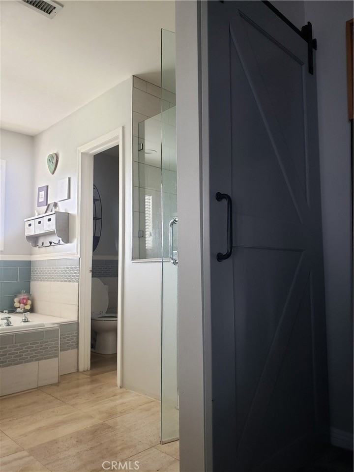 1236 Dorothy Ln - Photo 3 of 5