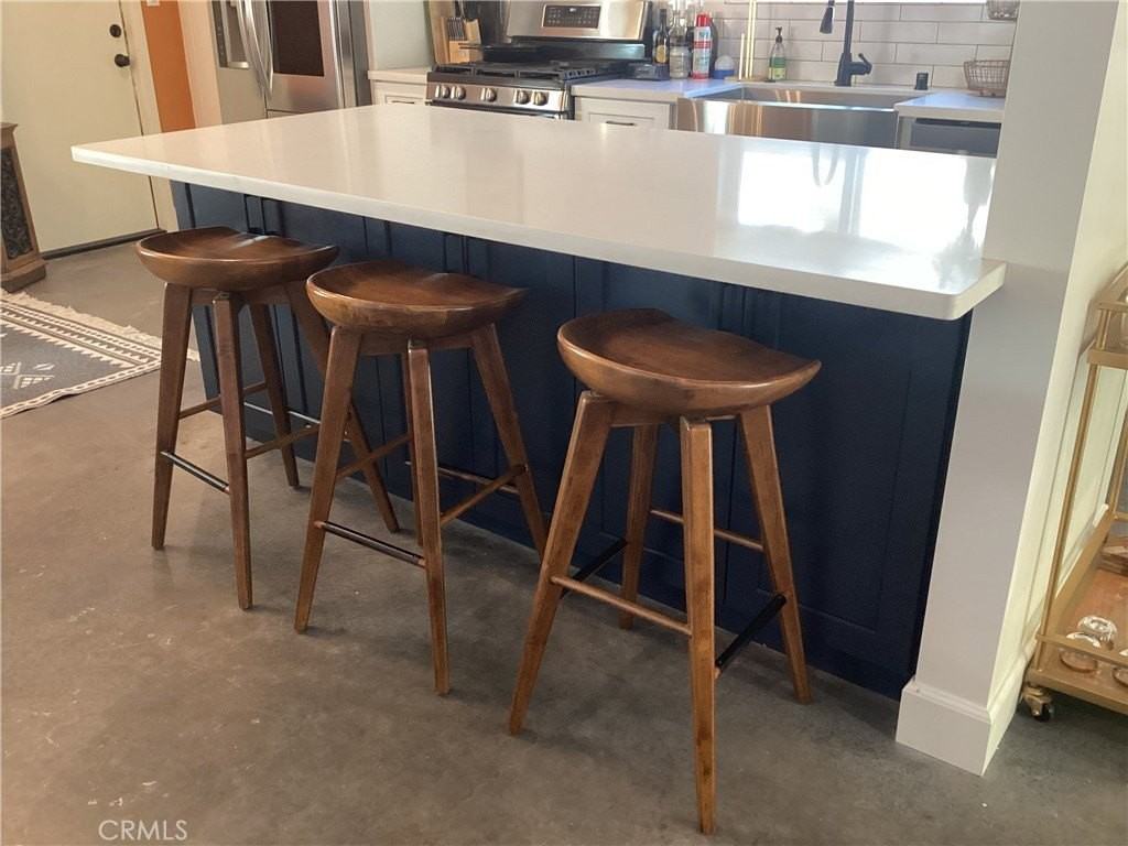 233 Almon Dr - Photo 6 of 21