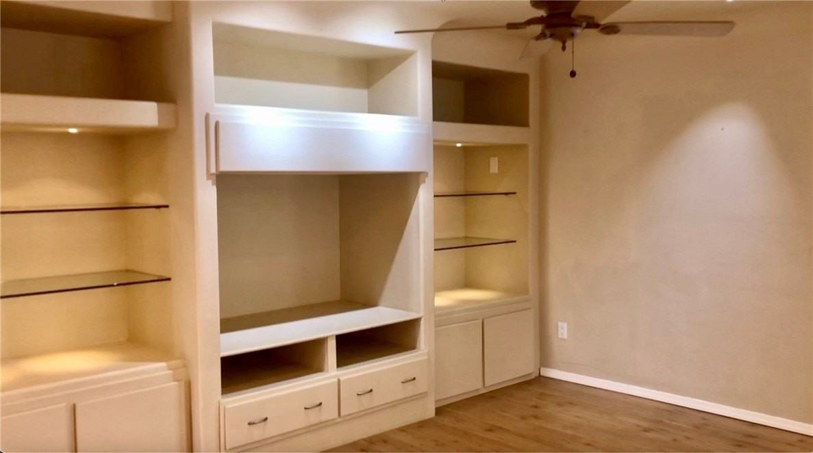 1170 Patricia Ln - Photo 4 of 25