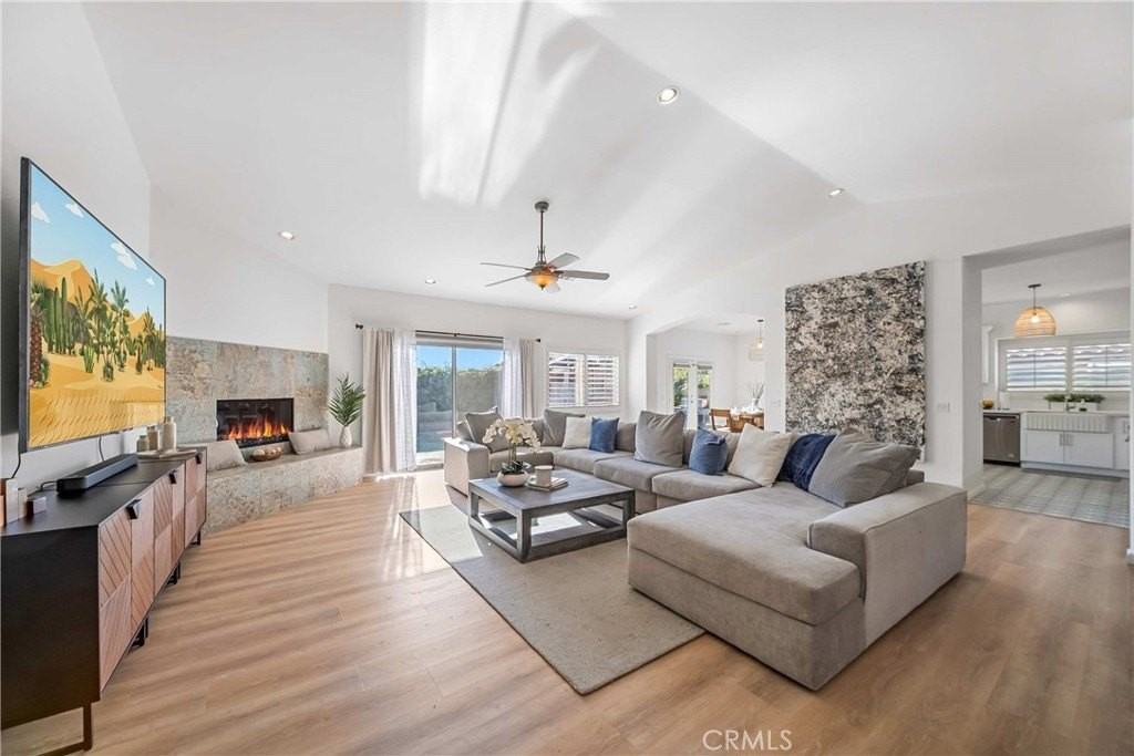 43640 Milan Ct - Photo 6 of 31