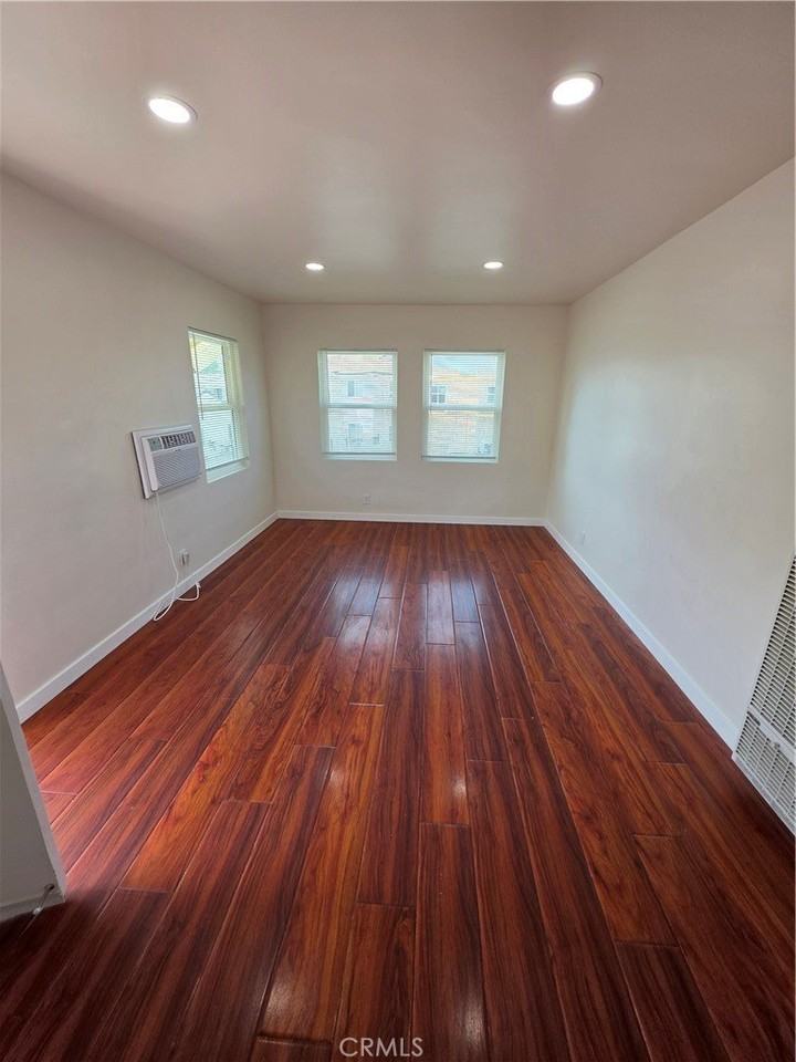 5863 Whitnall Hwy #4 - Photo 7 of 10