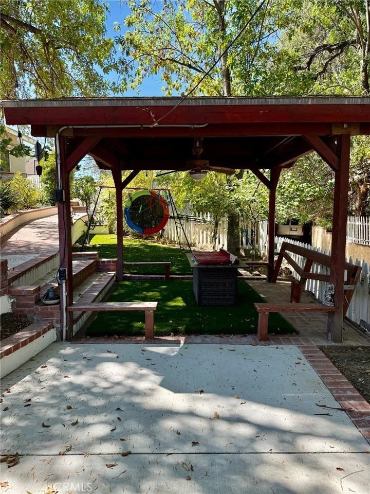 22972 Avenue San Luis #B