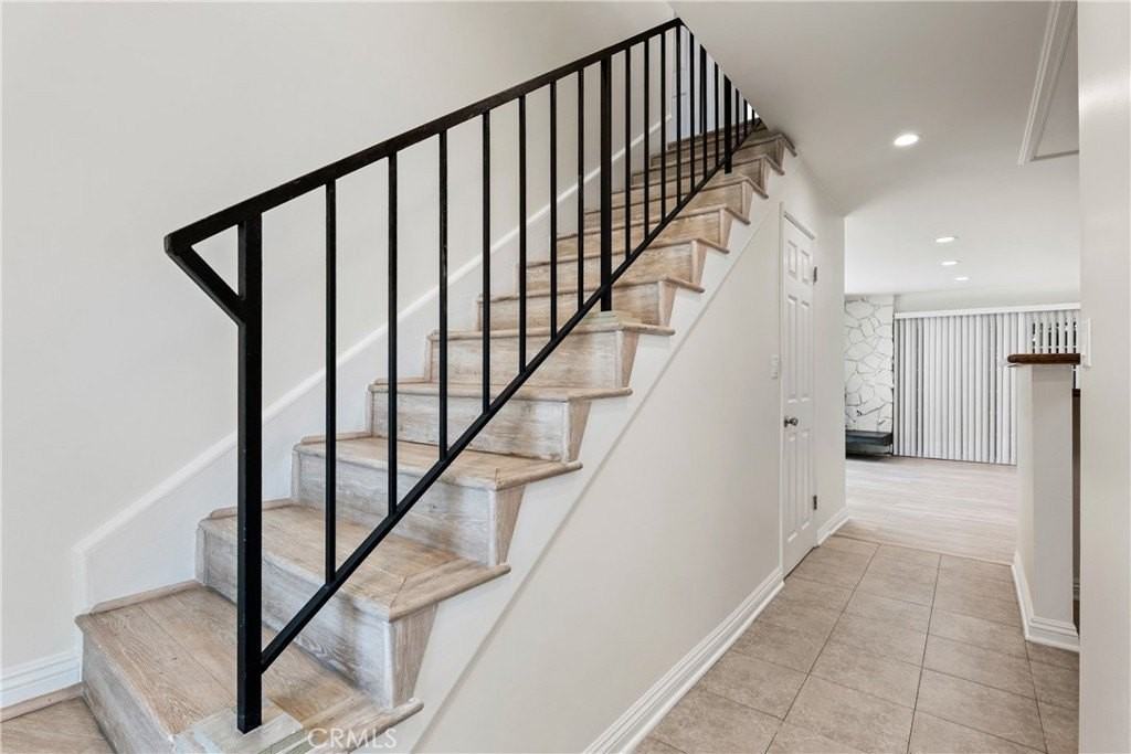 4427 Camero Ave - Photo 3 of 31