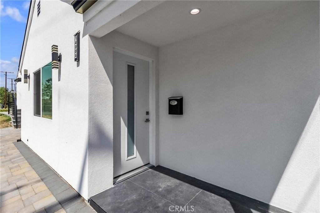 1400 Elm Ave - Photo 2 of 16