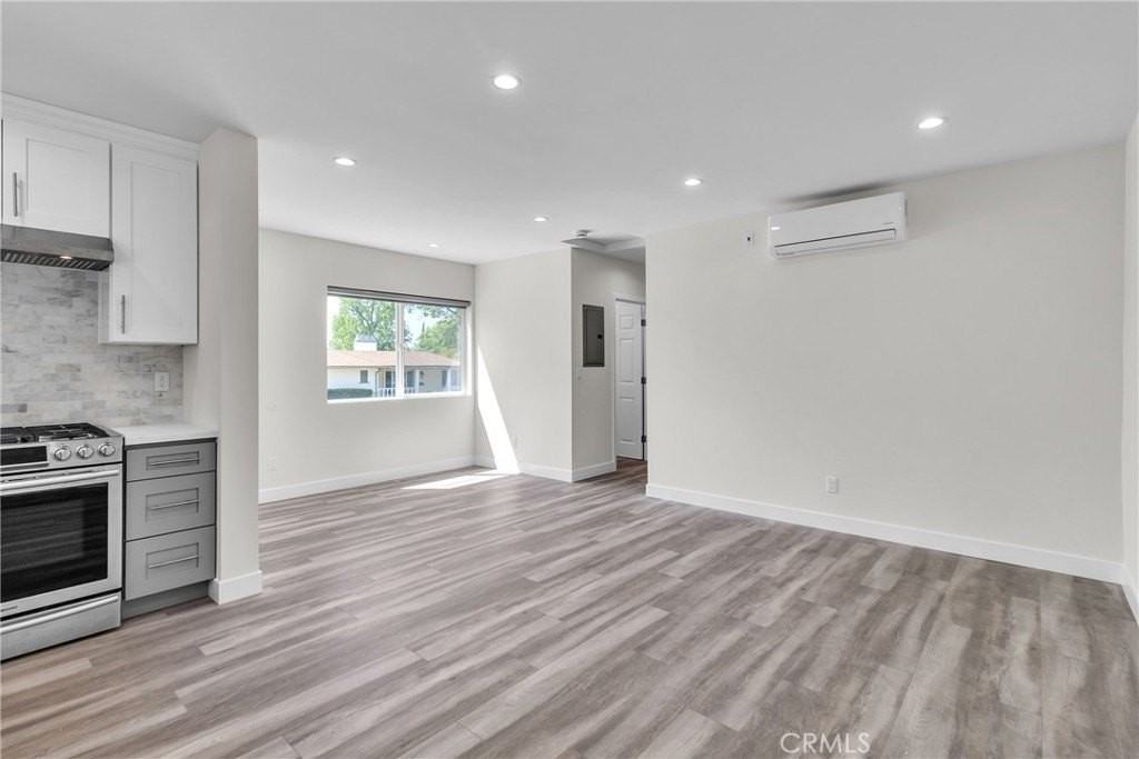 1400 Elm Ave - Photo 7 of 16