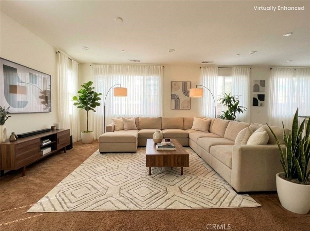 3222 E Mt Rainier Dr - Photo 2 of 8