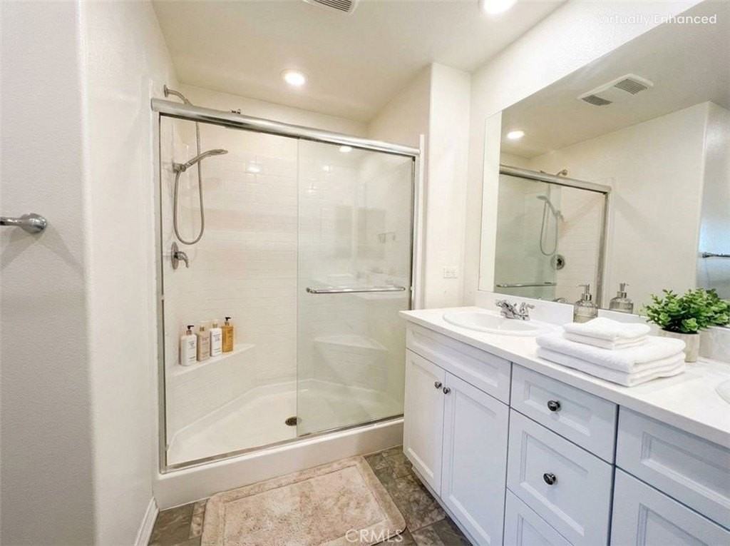 3222 E Mt Rainier Dr - Photo 5 of 8