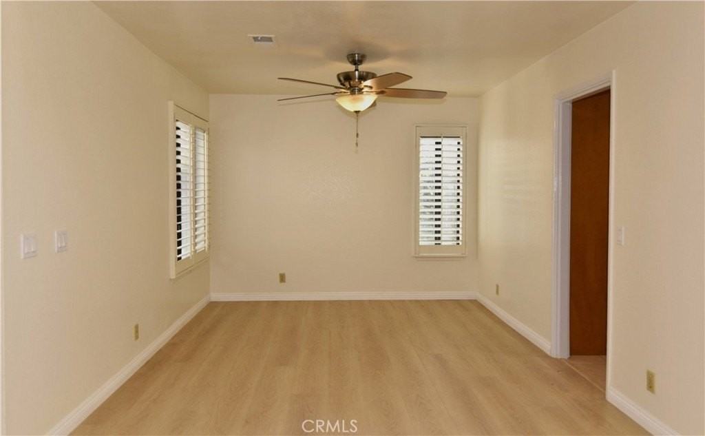 1336 Brookside Ct - Photo 4 of 16