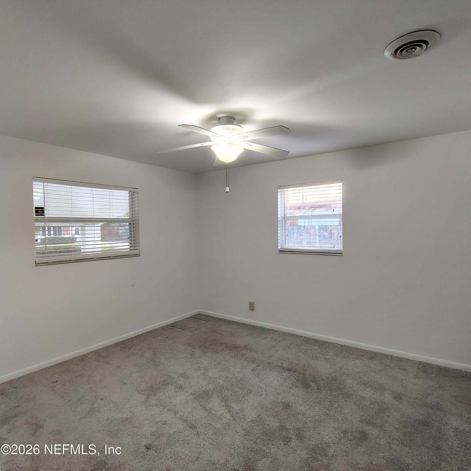 11749 Surfwood Ave - Photo 7 of 7