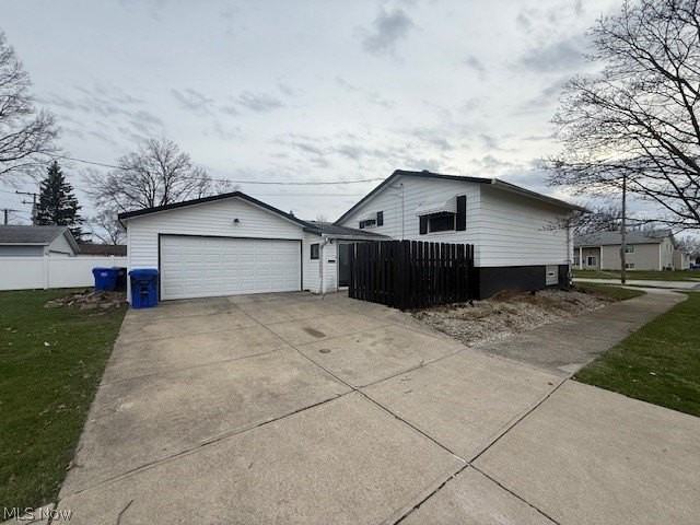 6421 Terre Dr - Photo 2 of 10