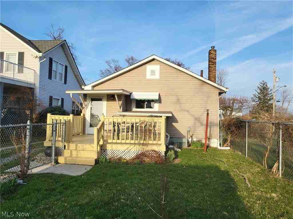 108 Arizona Ave - Photo 4 of 18