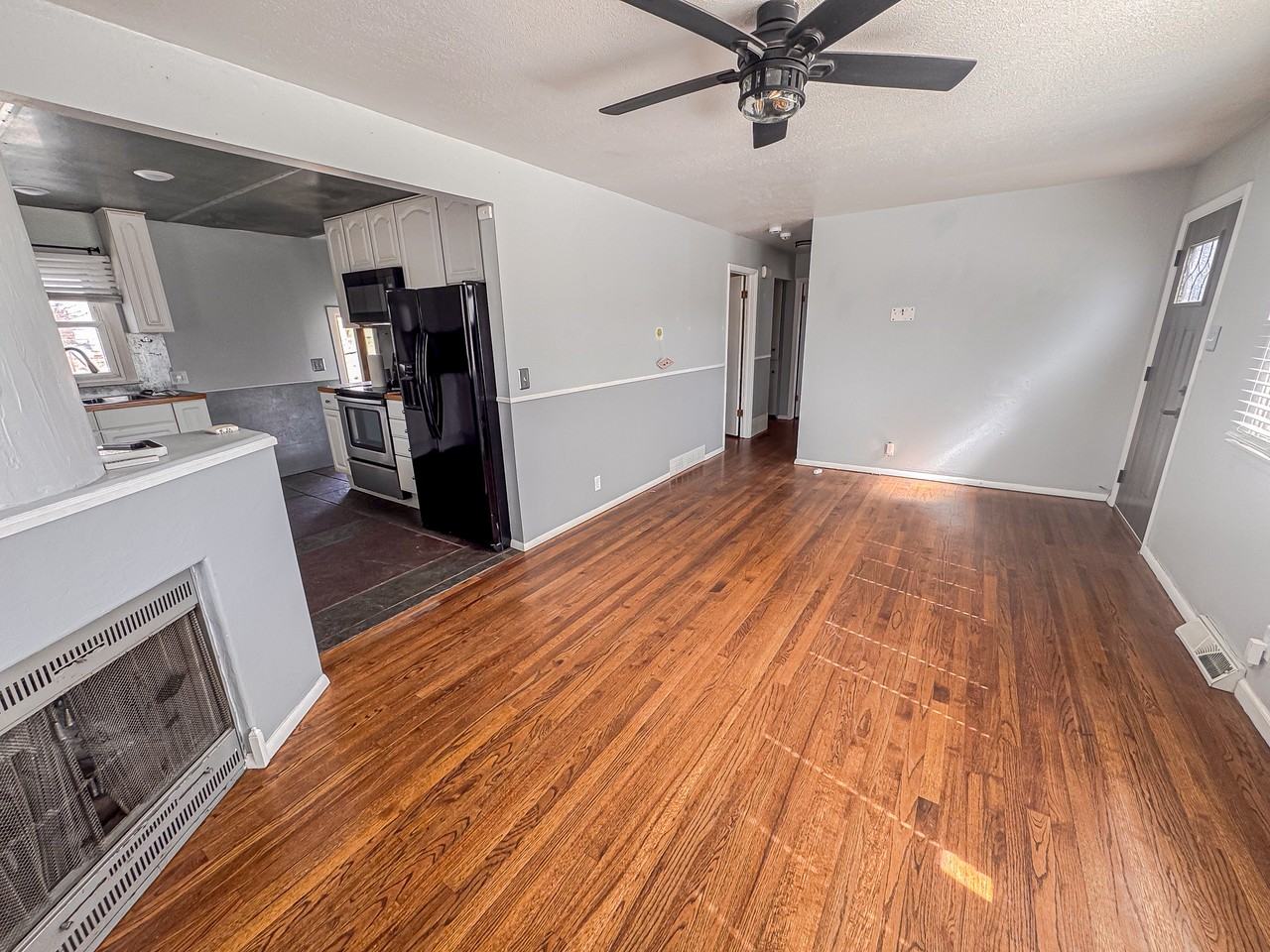 702 Melton St #1 - Photo 4 of 15