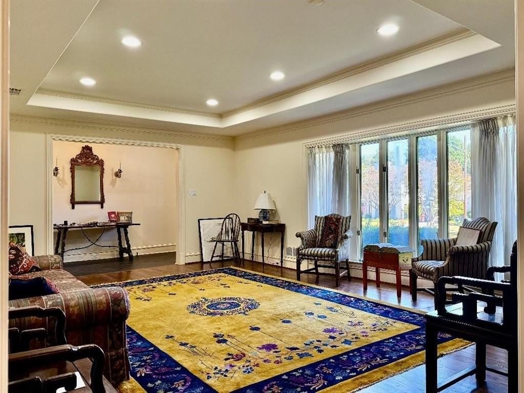 7141 Twin Tree Ln - Photo 2 of 17