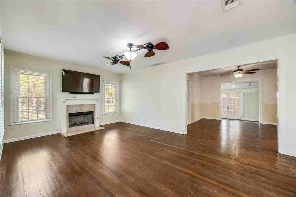 3810 Whitehall Dr - Photo 2 of 12