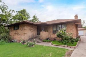 featured image of 821 N Hampton Rd