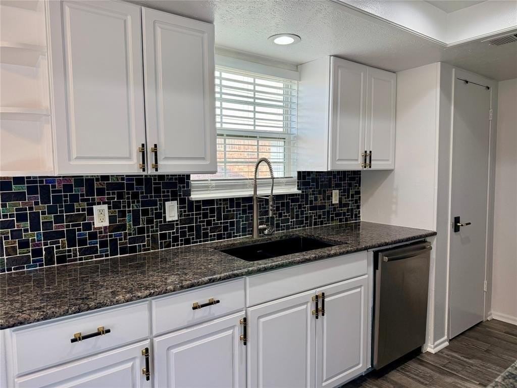 4624 Bethany Dr - Photo 3 of 12