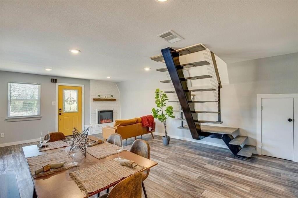 5248 Sam Houston Dr - Photo 3 of 25