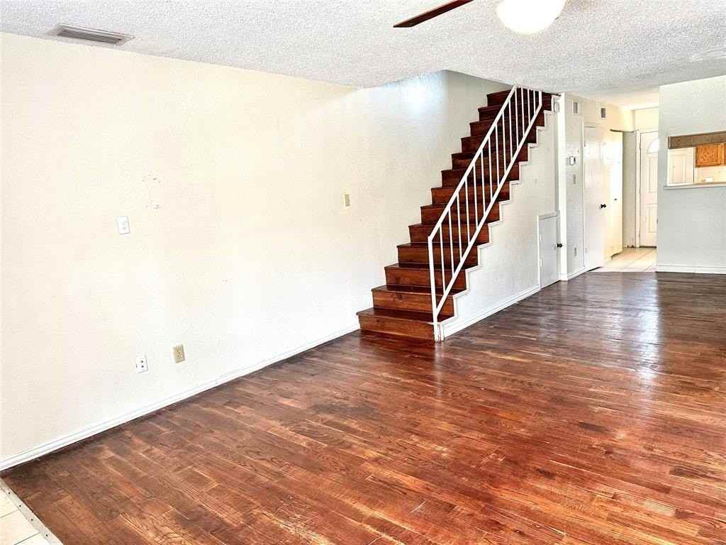 2500 E Park Blvd #3 - Photo 5 of 9