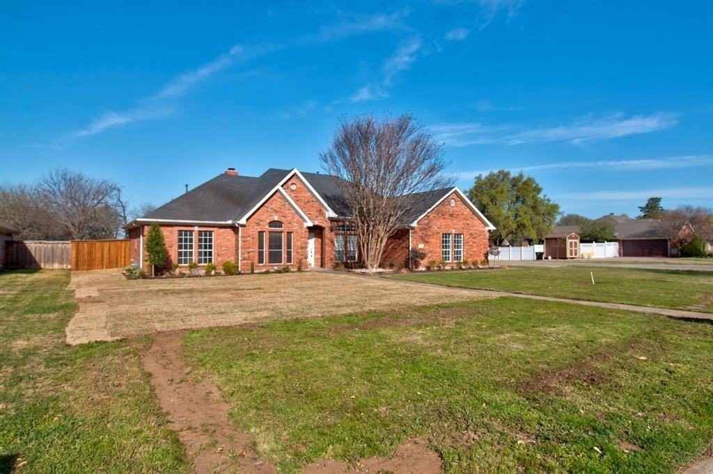 1400 N Saint Charles Ave - Photo 4 of 30