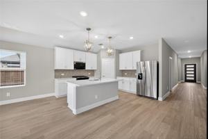 featured image of 2705 Grand Teton Dr