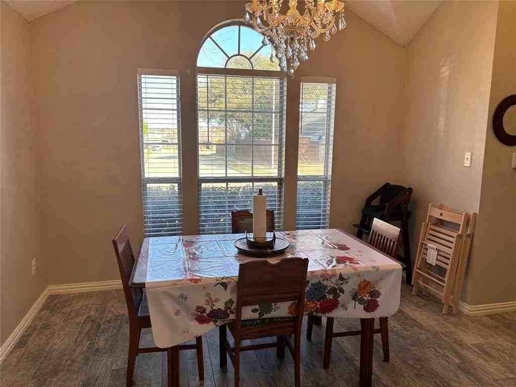 4938 Brazoswood Cir - Photo 4 of 18