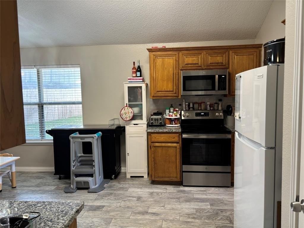 4938 Brazoswood Cir - Photo 6 of 18